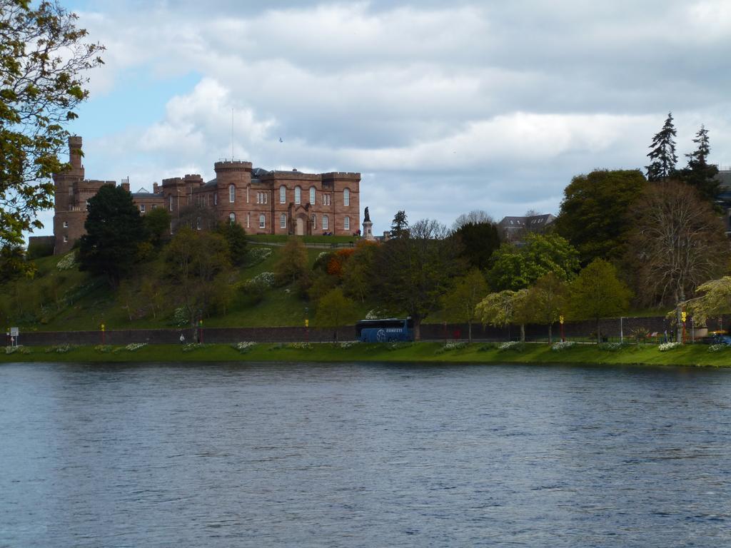 Hotel Macdonald House Inverness Esterno foto